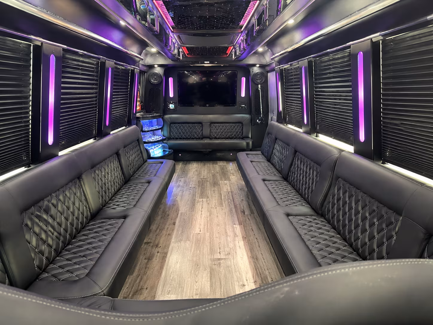 Henderson Winery Tour & Pub Crawl Transportation party bus exterior
